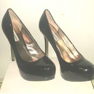Steve Madden patent leather platform high heels